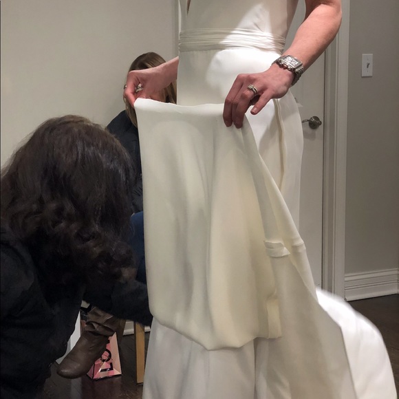 New York Couture Reem Acra Wedding Dress - Picture 3 of 8